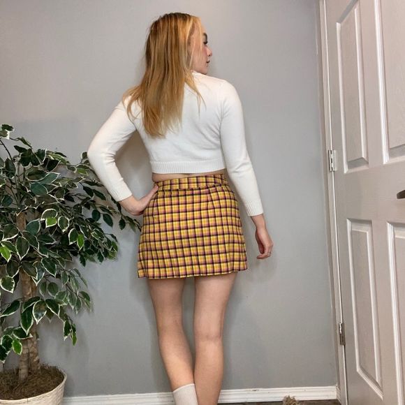 TopShop| Kilt Mini Skirt ( SEEN ON EUPHORIA) - Picture 6 of 8